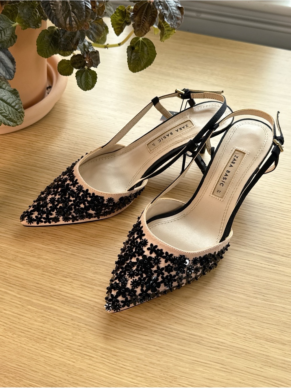 NWT • ZARA Black Sequined Pointed Slingback Heels